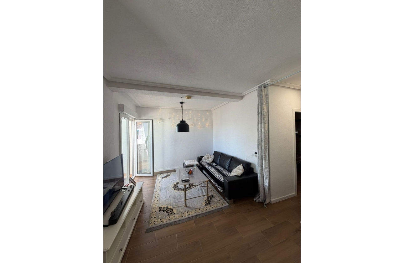 Resale - Apartment - Orihuela Costa - Punta Prima