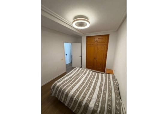 Resale - Apartment - Orihuela Costa - Punta Prima