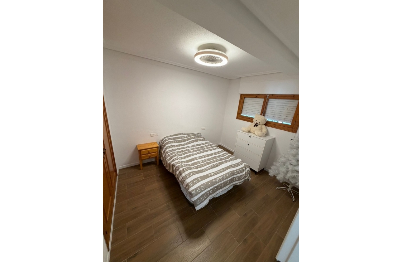 Resale - Apartment - Orihuela Costa - Punta Prima