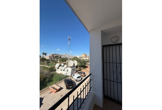 Resale - Apartment - Orihuela Costa - Punta Prima