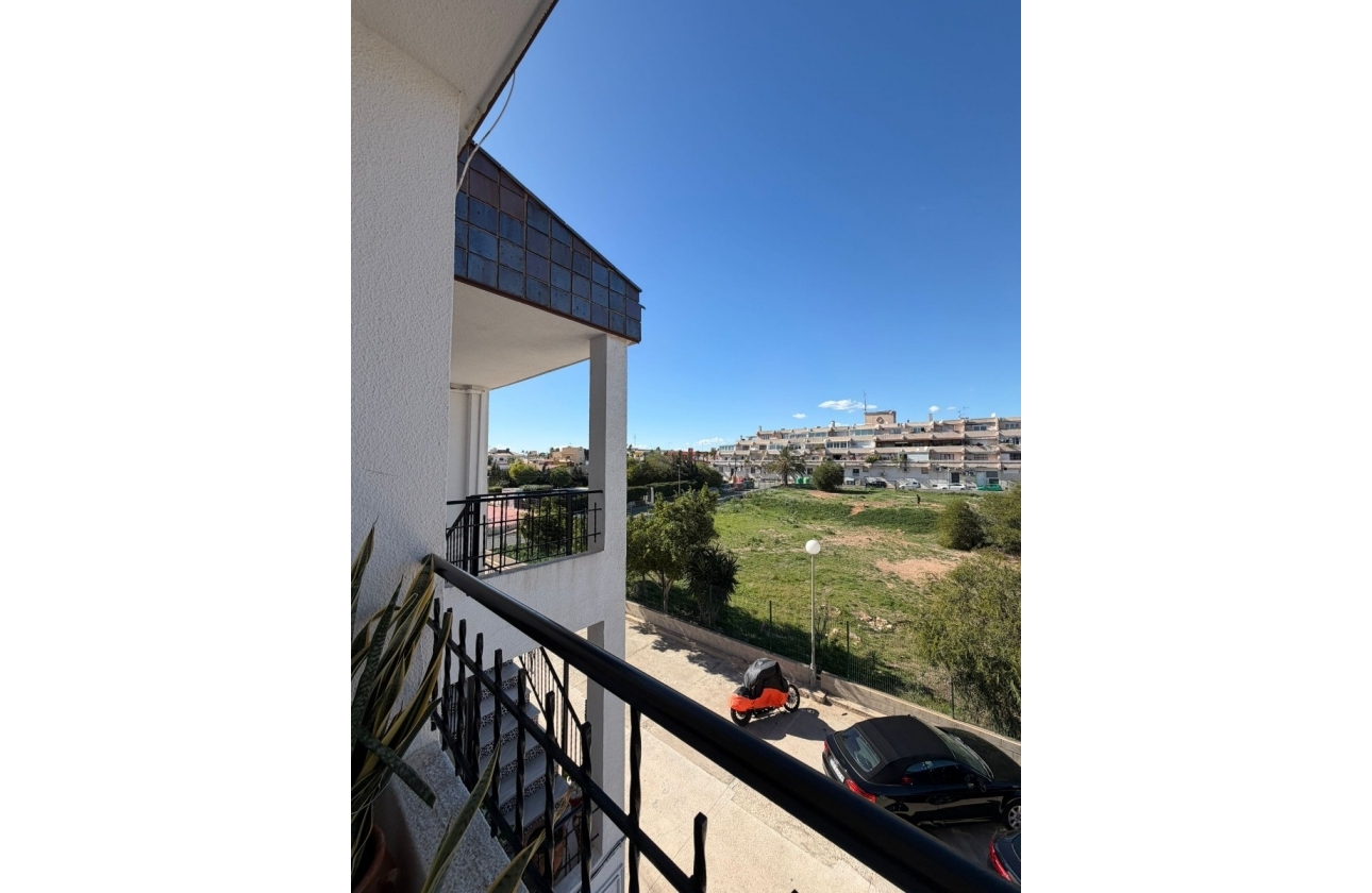 Resale - Apartment - Orihuela Costa - Punta Prima