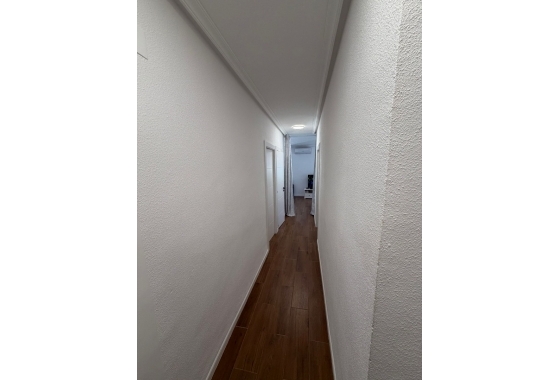Resale - Apartment - Orihuela Costa - Punta Prima