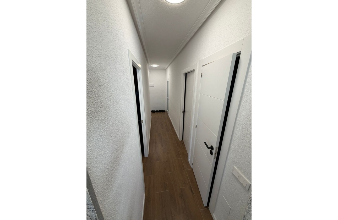 Resale - Apartment - Orihuela Costa - Punta Prima