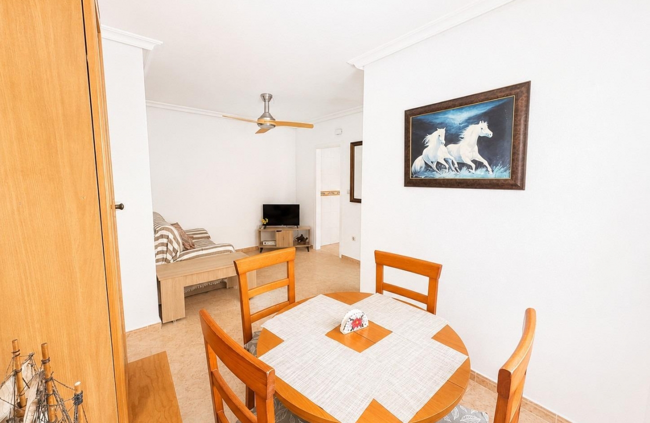 Resale - Apartment - Torrevieja - Habaneras