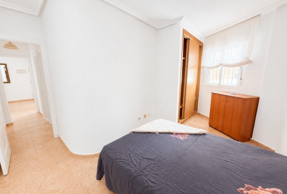 Resale - Apartment - Torrevieja - Habaneras