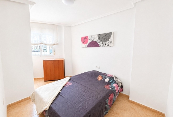 Resale - Apartment - Torrevieja - Habaneras