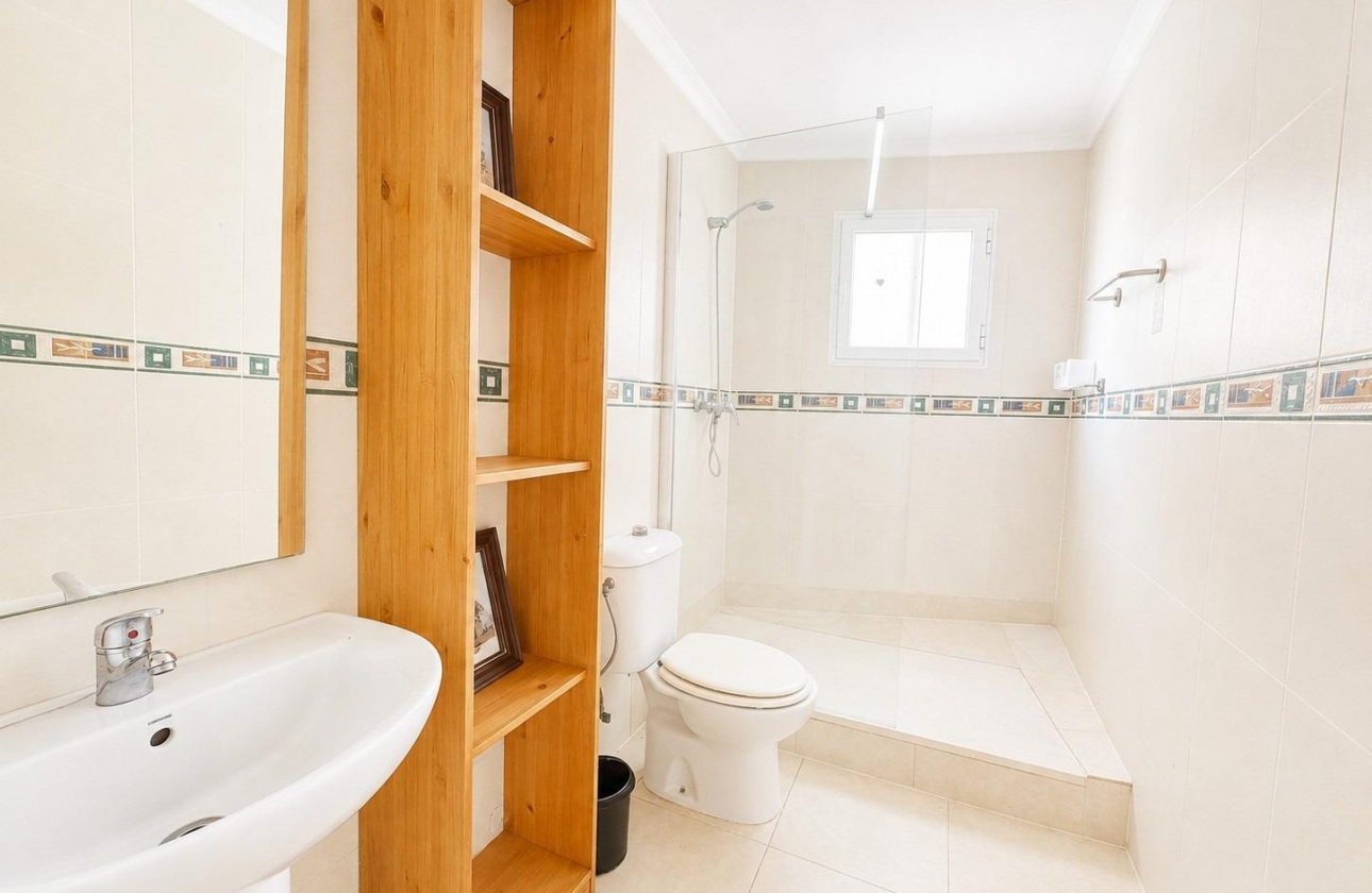 Resale - Apartment - Torrevieja - Habaneras
