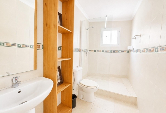 Resale - Apartment - Torrevieja - Habaneras