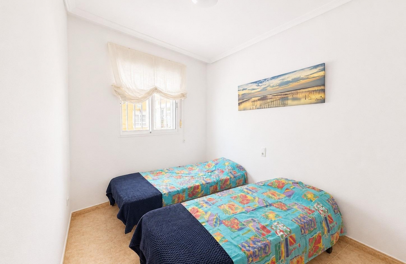 Resale - Apartment - Torrevieja - Habaneras