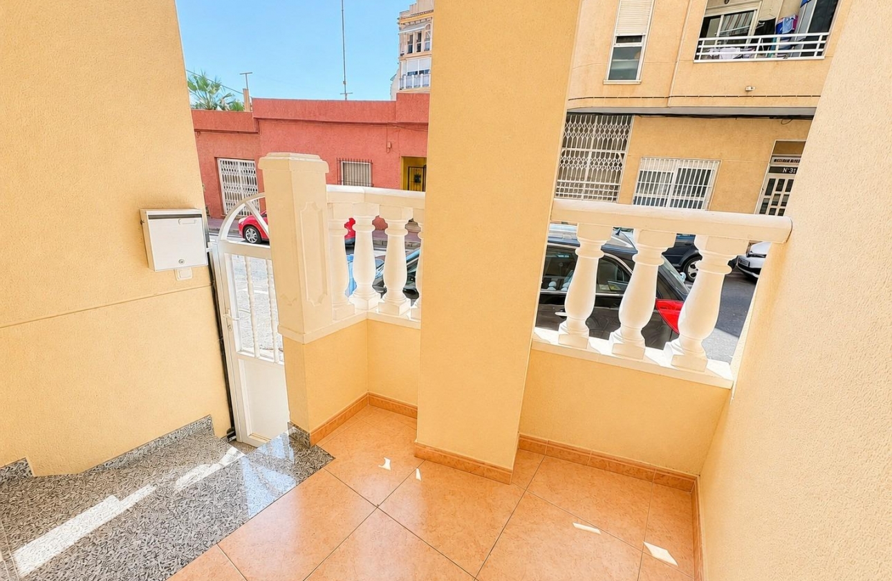 Resale - Apartment - Torrevieja - Habaneras
