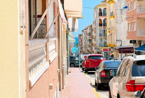 Resale - Apartment - Torrevieja - Habaneras