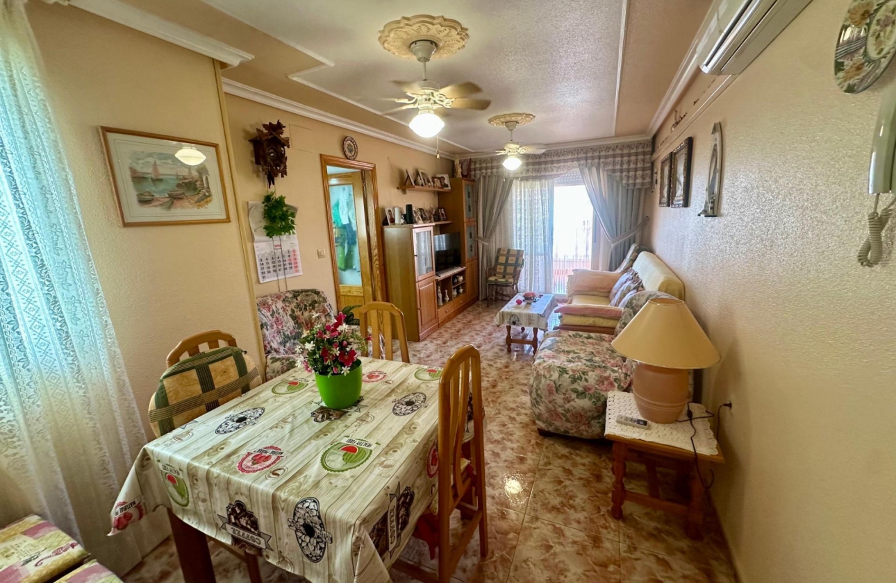 Rynek wtórny - Apartament - Torrevieja - La Mata