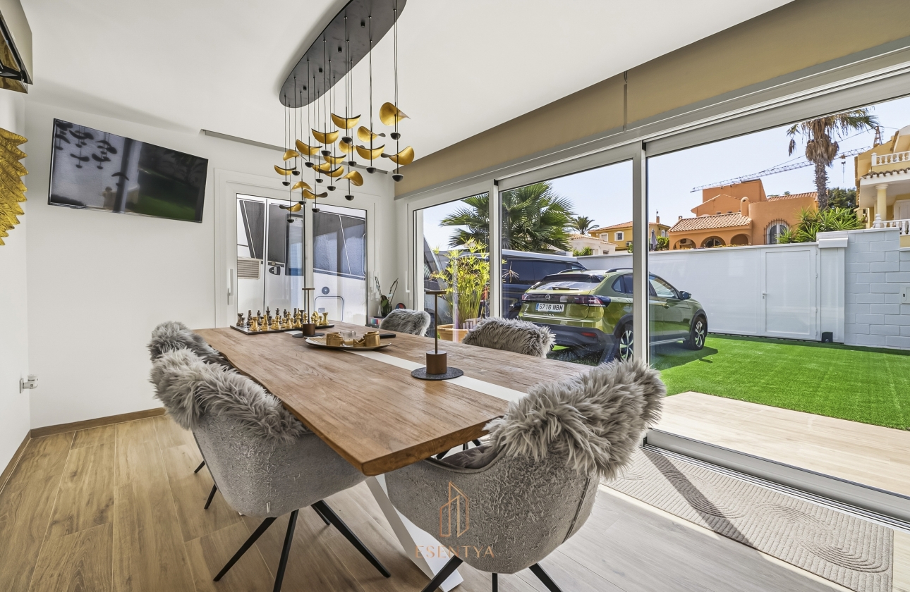 Reventa - Villa - Orihuela Costa - La Zenia