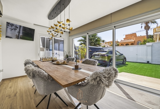 Reventa - Villa - Orihuela Costa - La Zenia