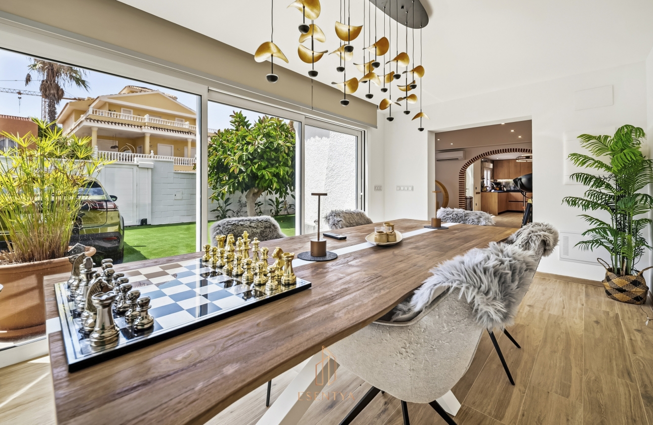 Reventa - Villa - Orihuela Costa - La Zenia