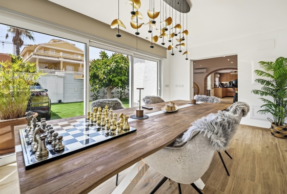Reventa - Villa - Orihuela Costa - La Zenia