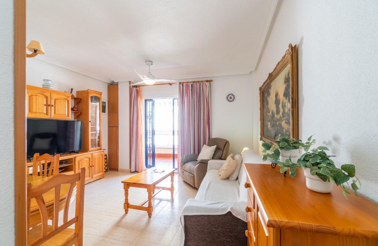 Alquiler a largo plazo - Apartment - Torrevieja - La Mata