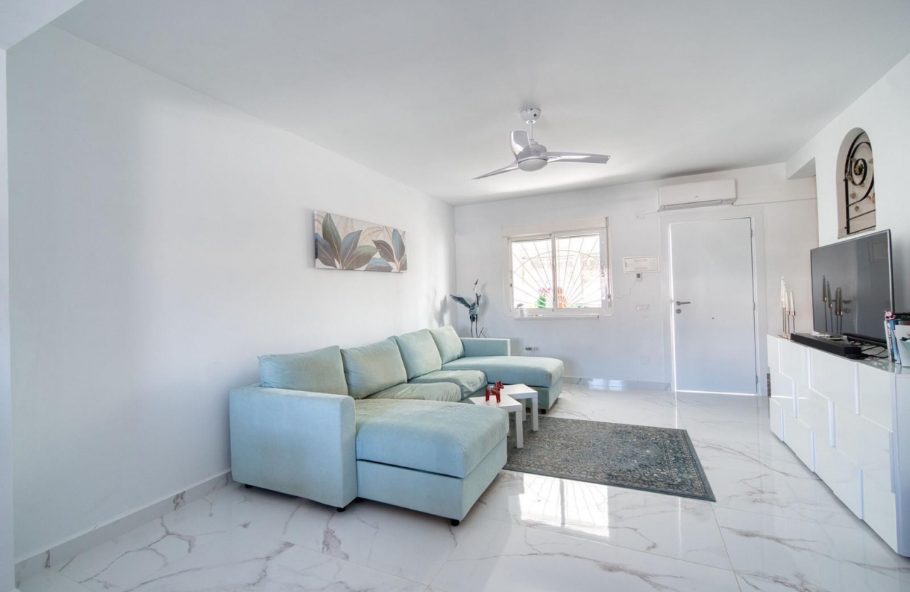Resale - Townhouse - Benijofar - Monte Azul