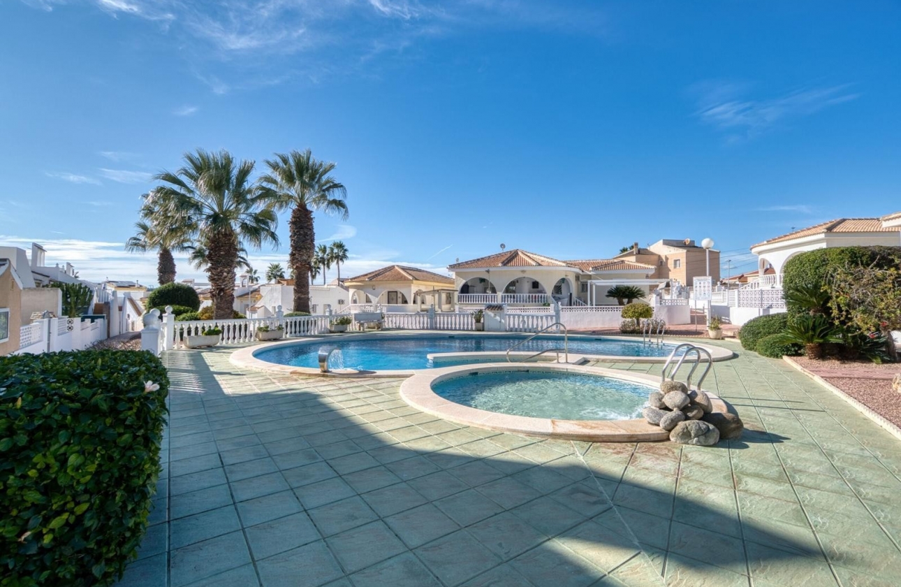 Resale - Townhouse - Benijofar - Monte Azul