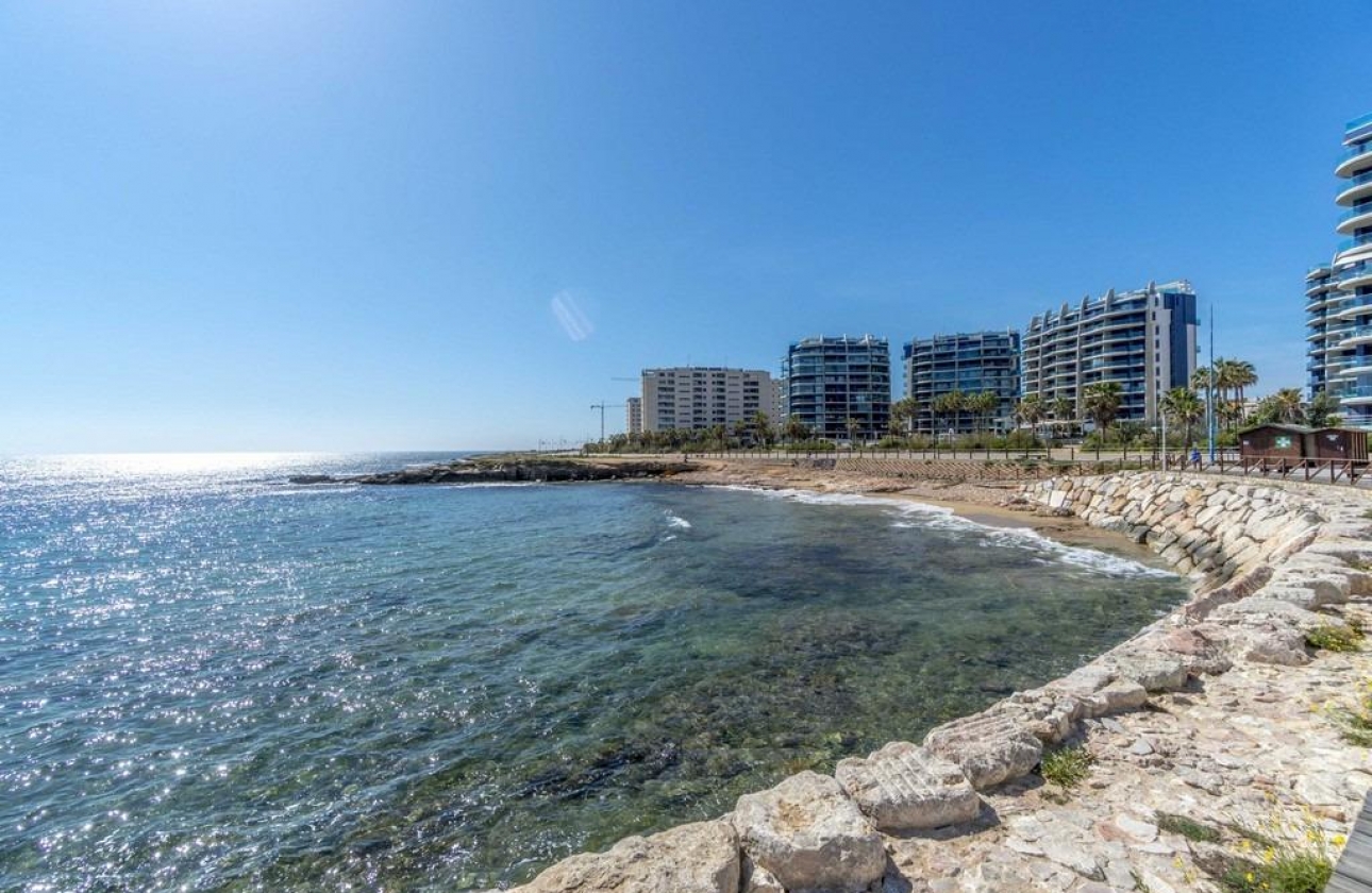 Resale - Apartment - Torrevieja - Punta Prima
