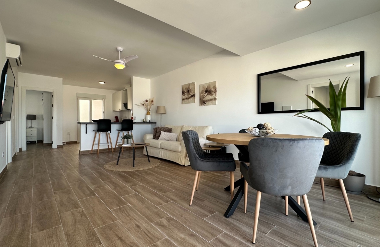Resale - Bungalow - Ciudad Quesada - Altos de Quesada