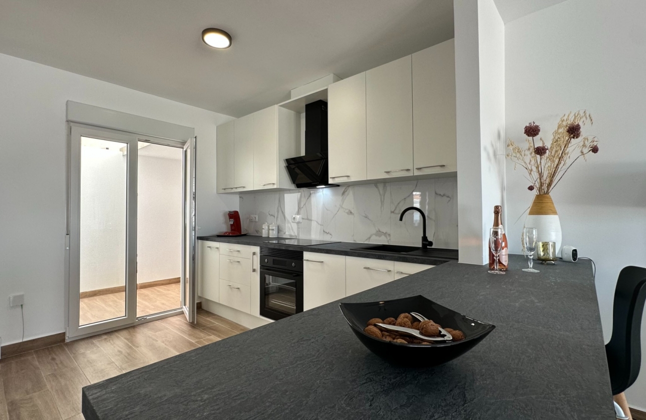 Resale - Bungalow - Ciudad Quesada - Altos de Quesada