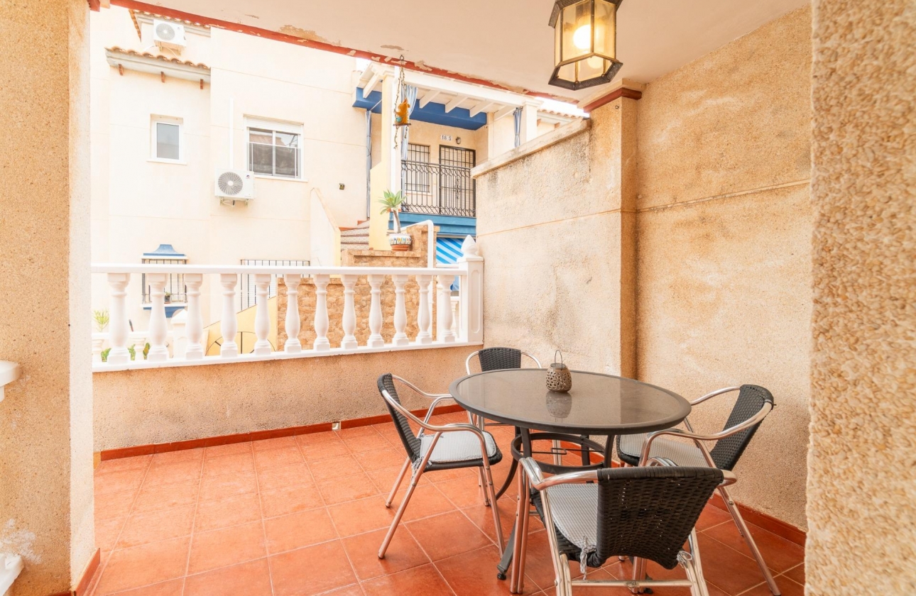 Wynajem długoterminowy - Apartament - Orihuela Costa - Playa Flamenca