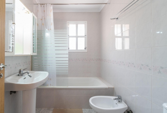 Wynajem długoterminowy - Apartament - Orihuela Costa - Playa Flamenca