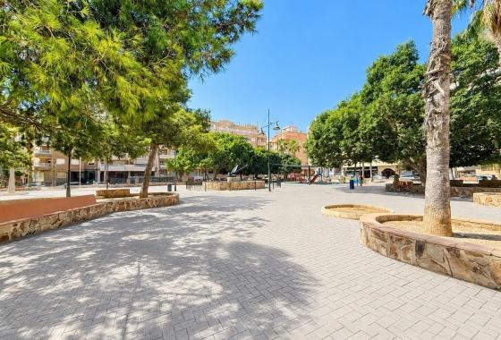 Resale - Apartment - Torrevieja - Playa del Cura