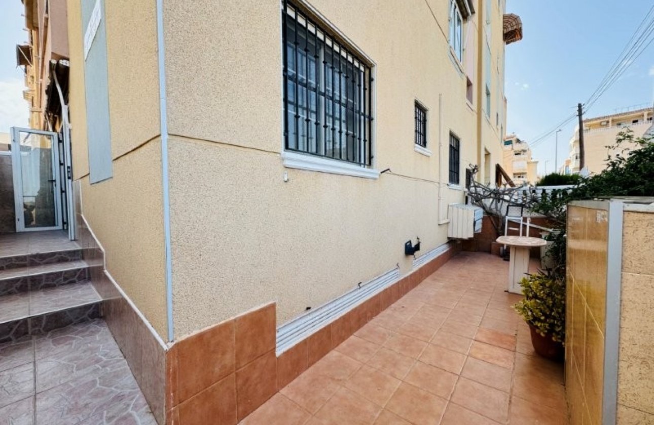 Resale - Apartment - Torrevieja - Torrevista Playa