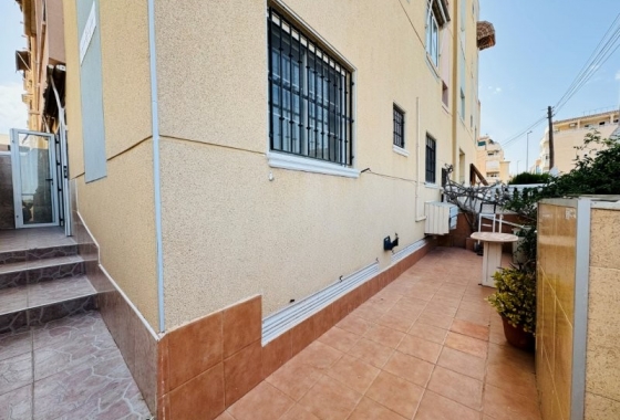 Resale - Apartment - Torrevieja - Torrevista Playa