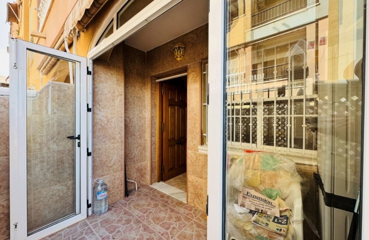 Resale - Apartment - Torrevieja - Torrevista Playa