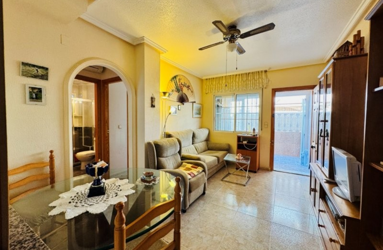 Resale - Apartment - Torrevieja - Torrevista Playa