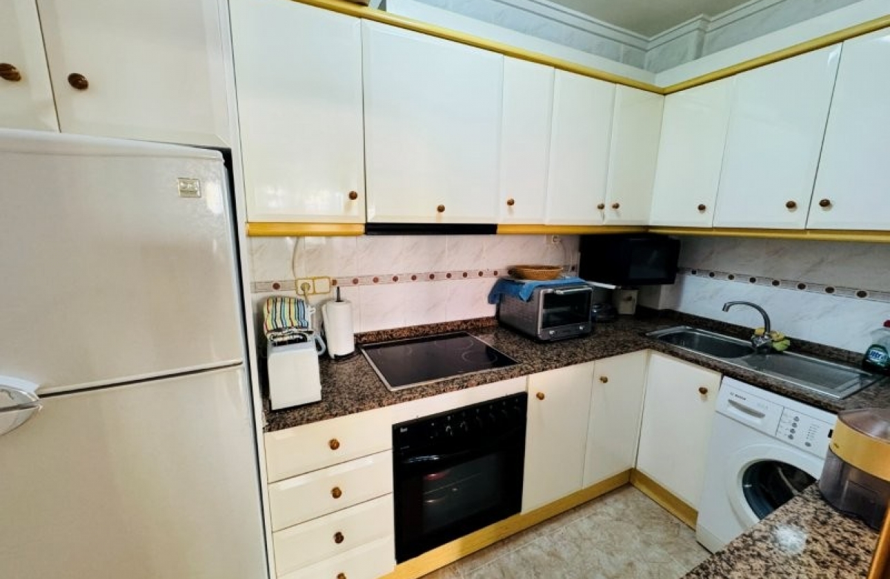 Resale - Apartment - Torrevieja - Torrevista Playa