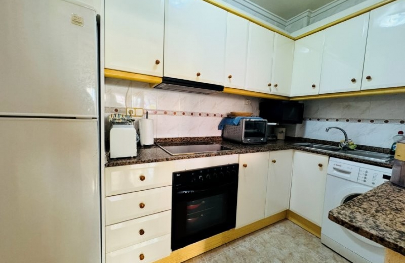 Resale - Apartment - Torrevieja - Torrevista Playa