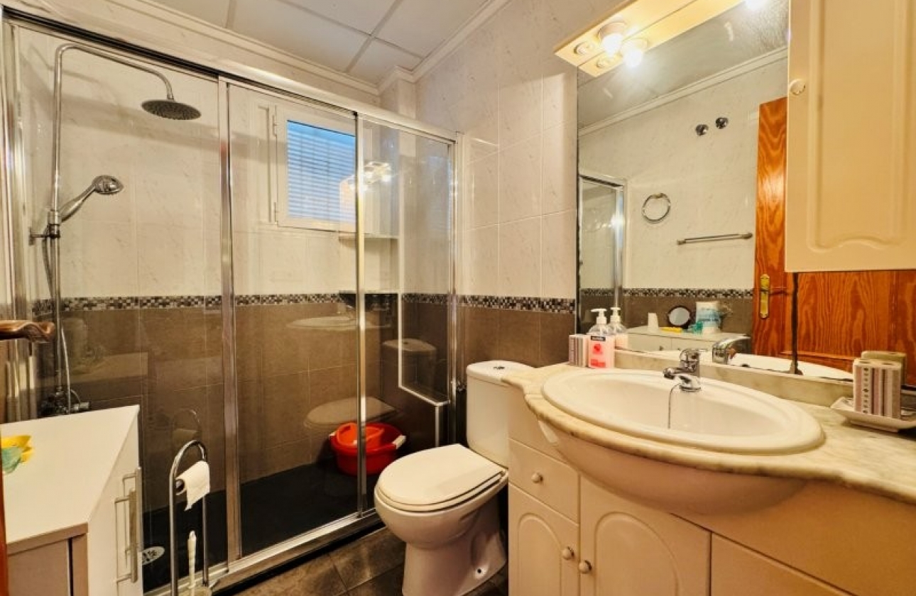 Resale - Apartment - Torrevieja - Torrevista Playa