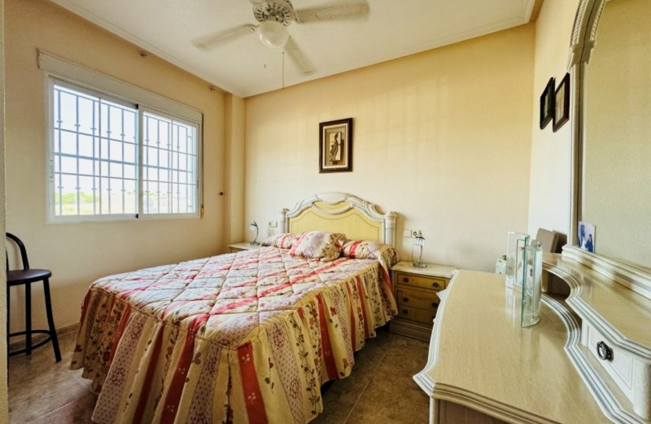 Resale - Apartment - Torrevieja - Torrevista Playa