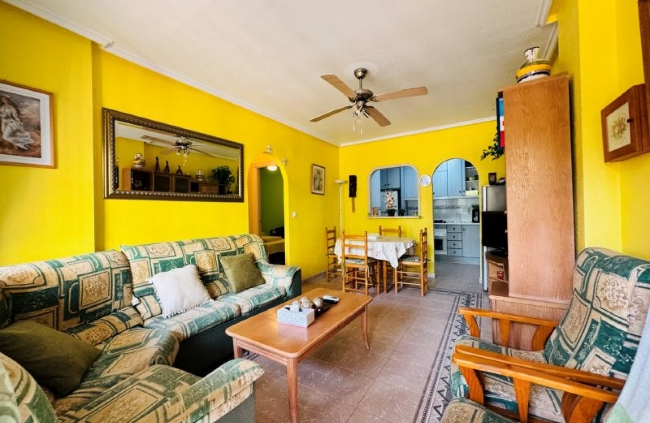 Resale - Apartment - Torrevieja - Pinada Beach II