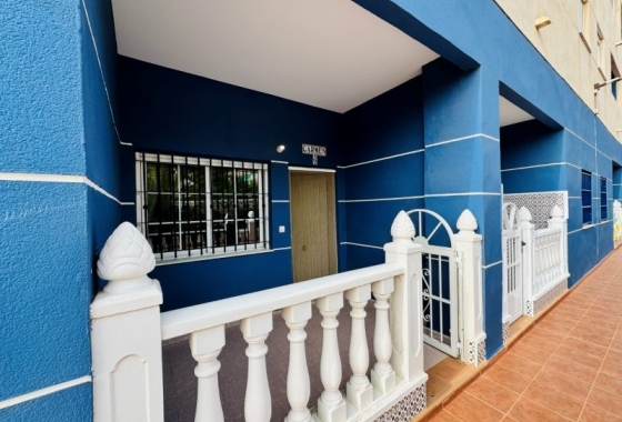 Resale - Apartment - Torrevieja - Pinada Beach II