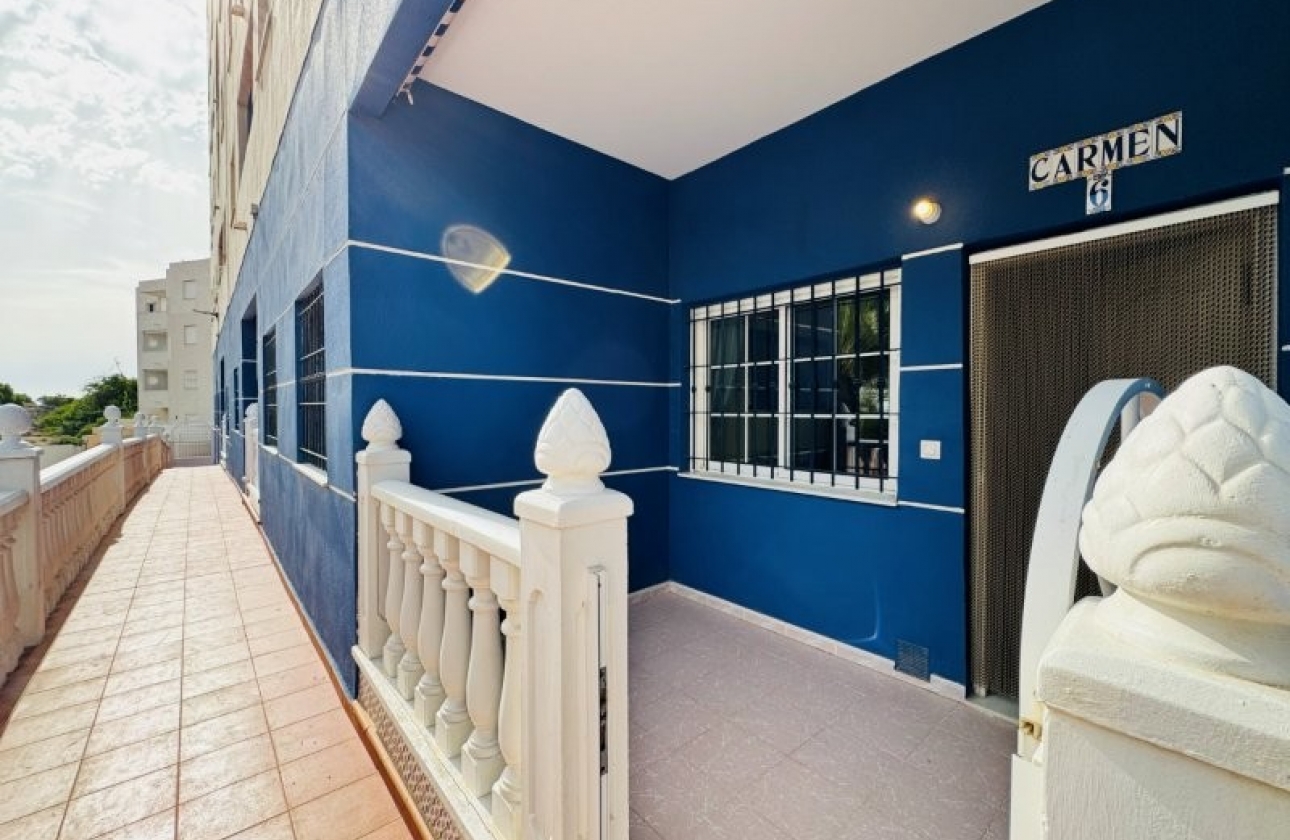 Resale - Apartment - Torrevieja - Pinada Beach II