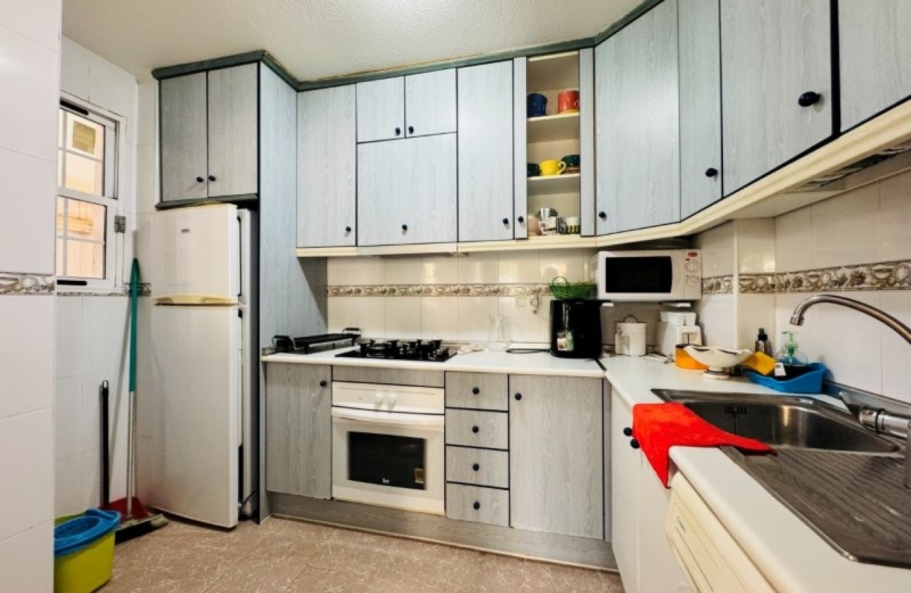 Resale - Apartment - Torrevieja - Pinada Beach II