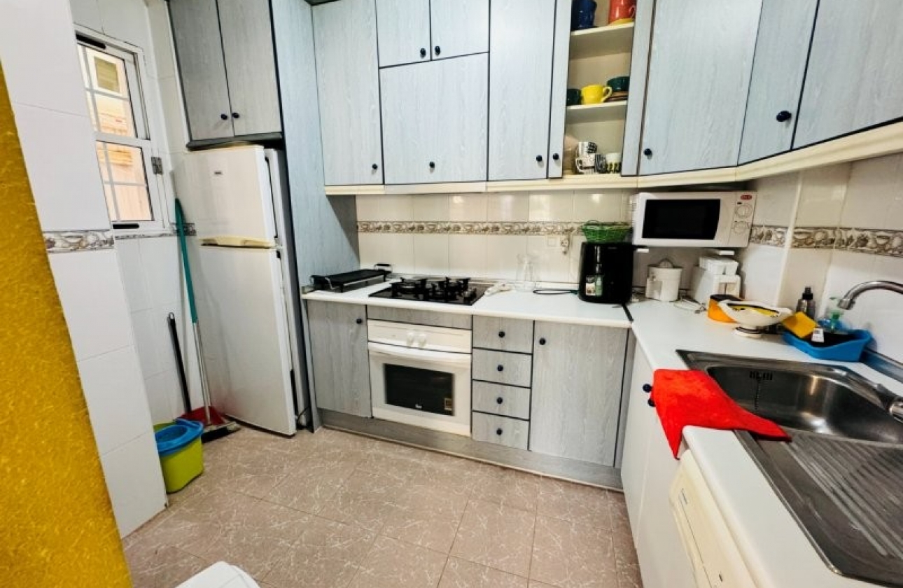 Resale - Apartment - Torrevieja - Pinada Beach II