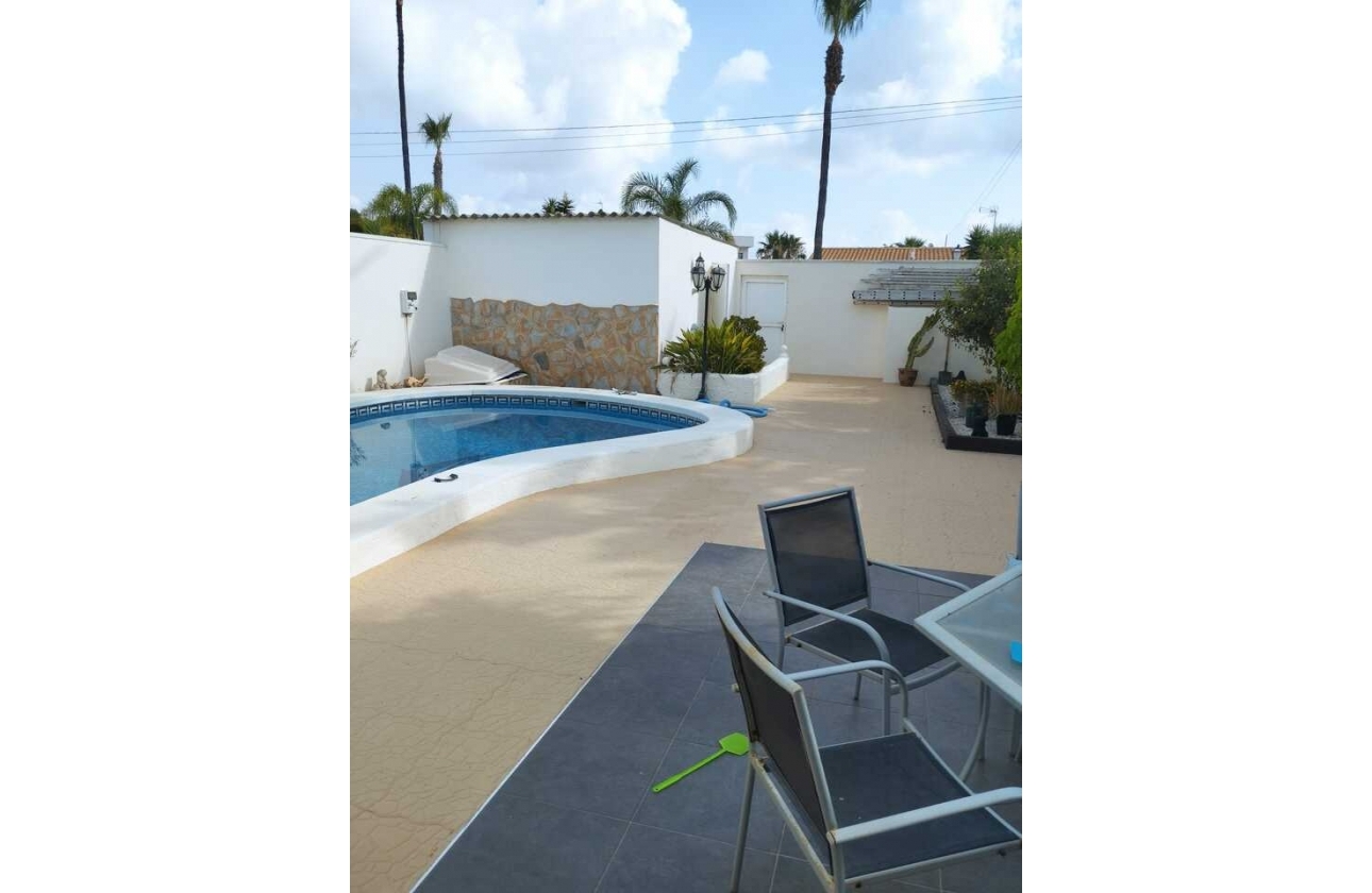 Rynek wtórny - Villa - Orihuela Costa - Cabo Roig