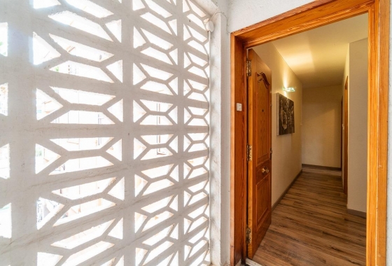 Resale - Apartment - Torrevieja - Playa De Los Naufragos