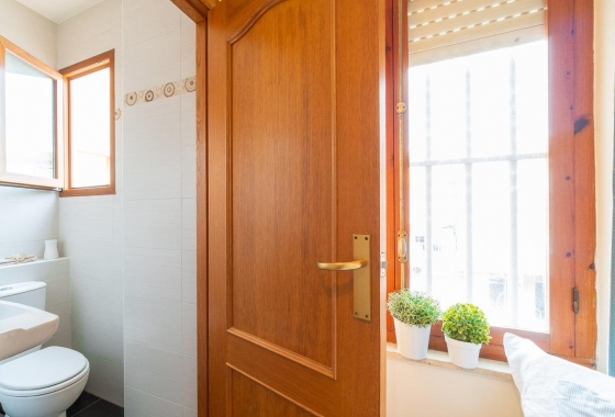 Resale - Apartment - Torrevieja - Playa De Los Naufragos