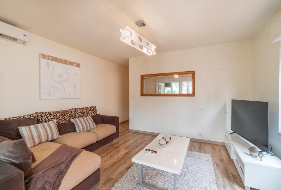 Resale - Apartment - Torrevieja - Playa De Los Naufragos