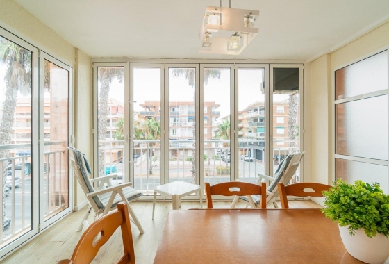Resale - Apartment - Torrevieja - Playa De Los Naufragos