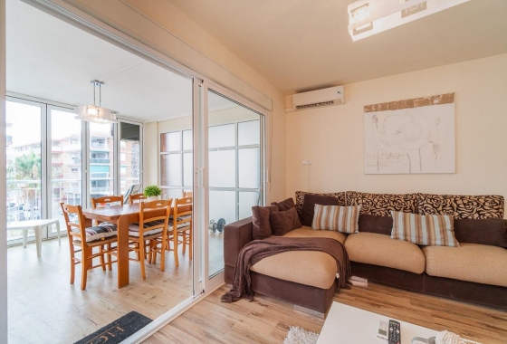 Resale - Apartment - Torrevieja - Playa De Los Naufragos