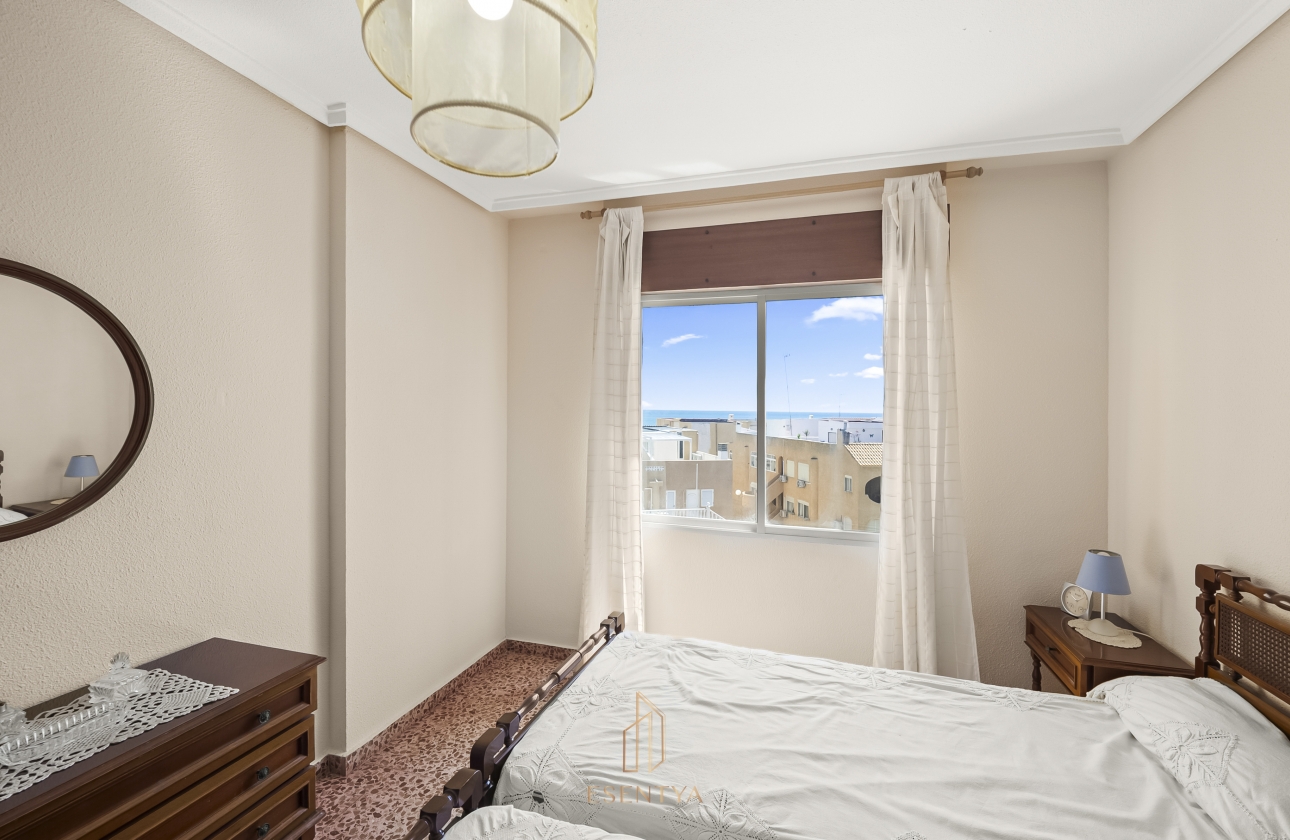 Resale - Apartment - Torrevieja - La Mata