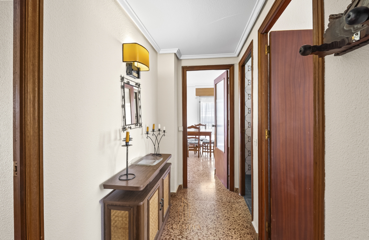 Resale - Apartment - Torrevieja - La Mata